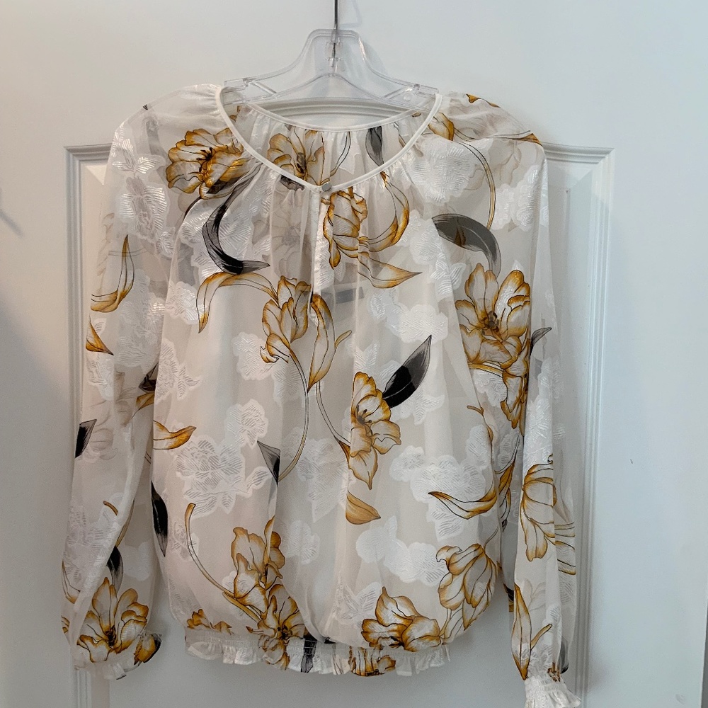 White House Black Market Top